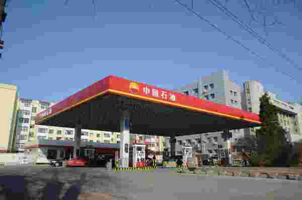 如何为加油站挑选合适的铝单板品牌