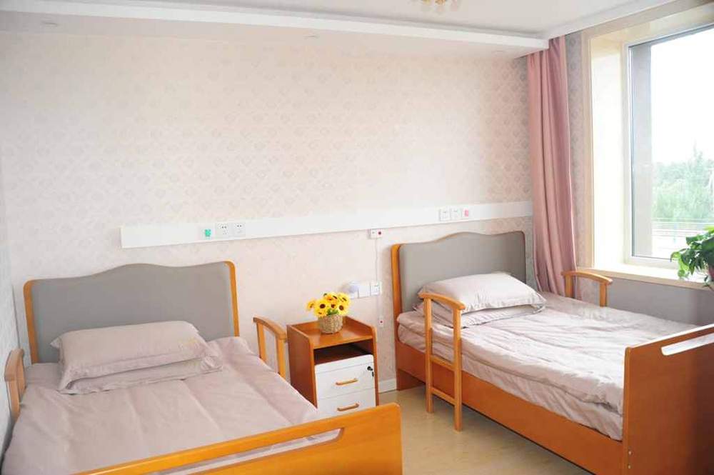 如何解决长春失能老人养老难题